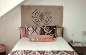 tapis celtic tete de lit pure laine flore sivell handtufting