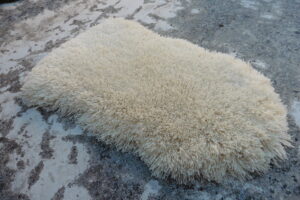 tapis mouton en laine filée